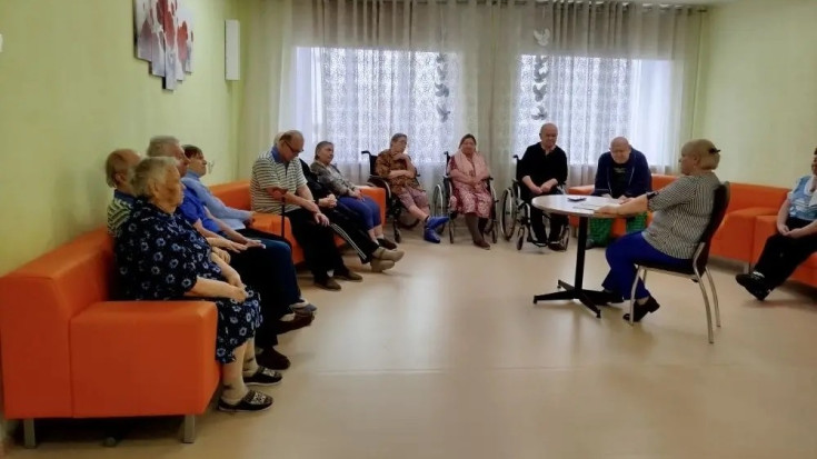 Общее фото юриста и получателей